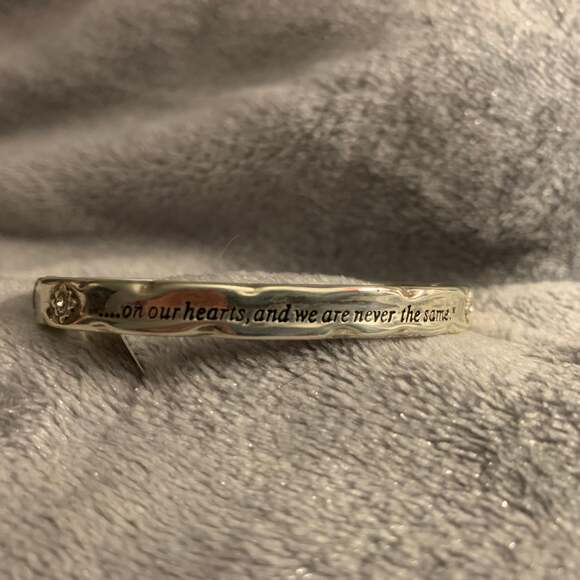 Brighton Footprints Message Hinged Bracelet Silver Tone Crystal Accents - Picture 2 of 5